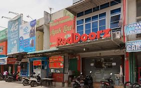 Reddoorz Near Plaza Botania 1 Batam